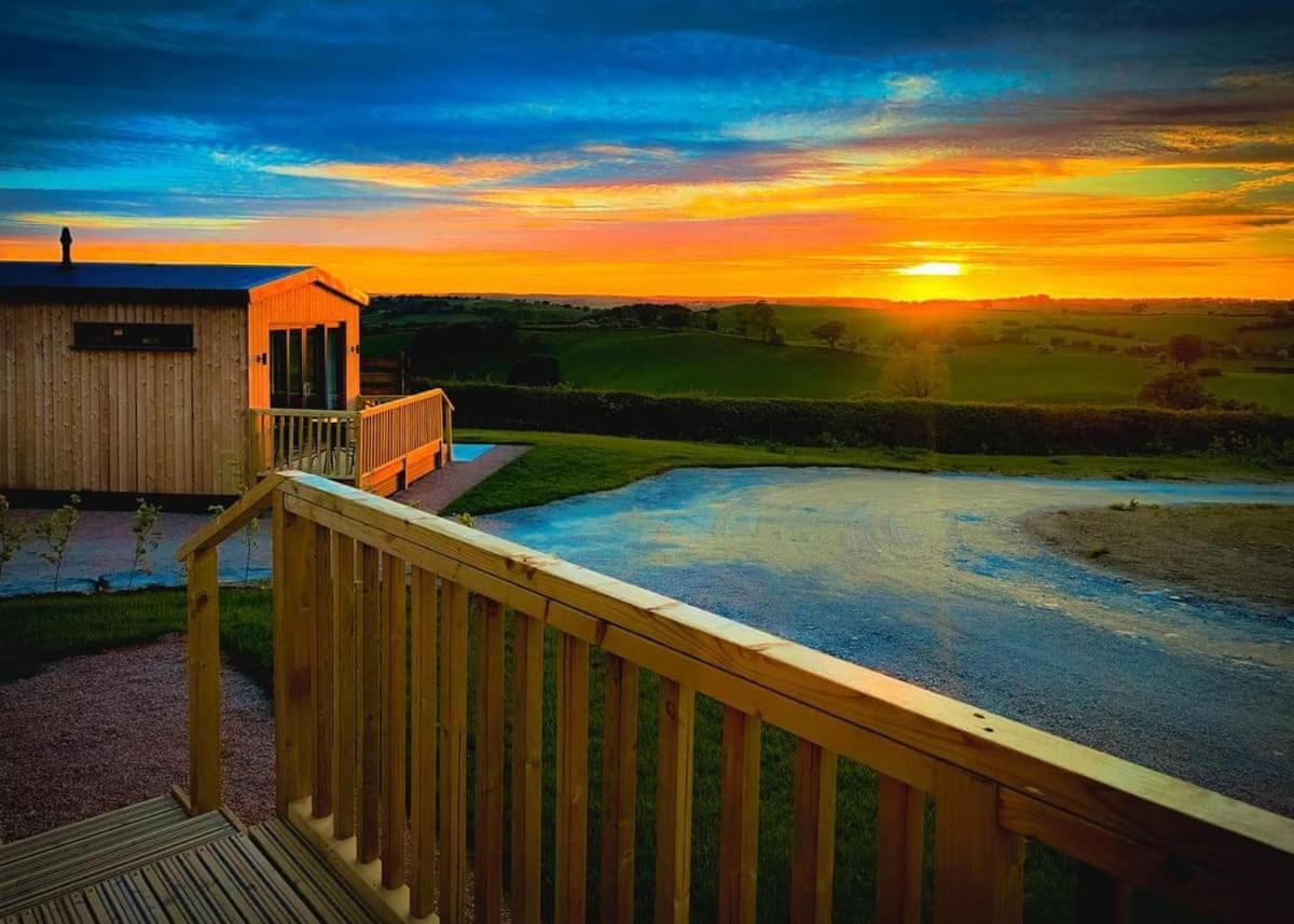 Belan View Lodges Welshpool Exterior photo